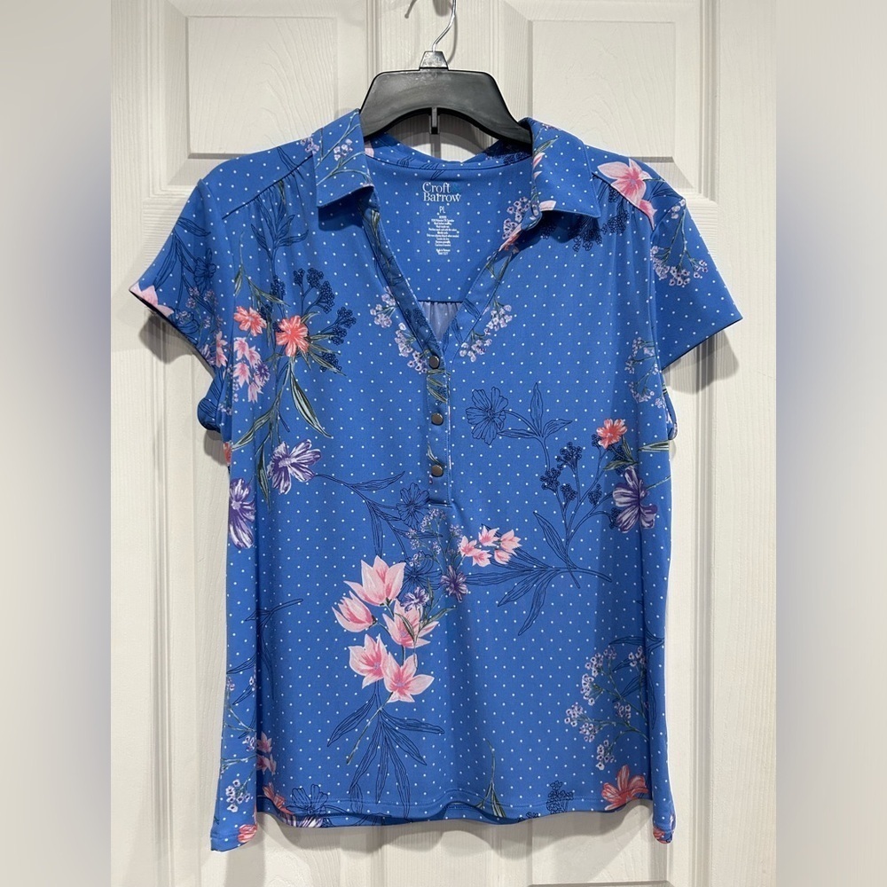 Croft & Barrow Women's Large Petite Shirred Shoulder Popover Blue Floral Shirt